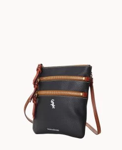 MLB White Sox N S Triple Zip Crossbody WHITE SOX -Online Sale Dooney & Bourke B0298G AWBLPATNWHSX ALT1 1