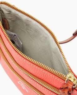 MLB Red Sox N S Triple Zip Crossbody RED SOX -Online Sale Dooney & Bourke B0298G AWRDPATNRDSX ALT2 1