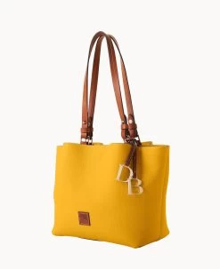 Pebble Grain Small Flynn Mustard 29 Pebble Grain Small Flynn Mustard -Online Sale Dooney & Bourke B1459G 9PMTPAKR ALT1 1