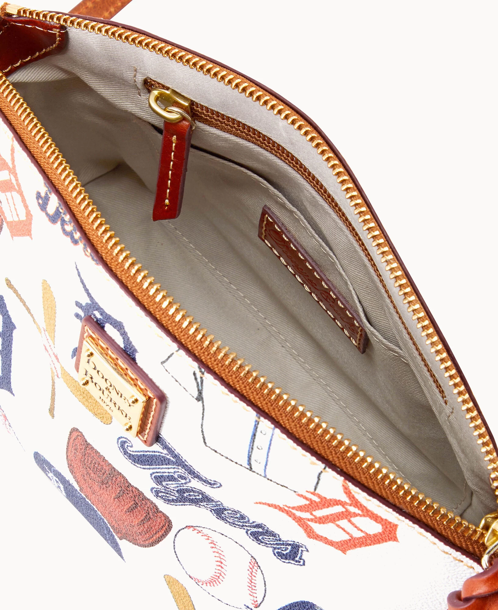 MLB Tigers Suki Crossbody TIGERS 5 MLB Tigers Suki Crossbody TIGERS - Image 3