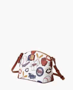 MLB Twins Suki Crossbody TWINS -Online Sale Dooney & Bourke B1696G QUMWPATNTWNS ALT1 1