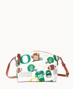 Collegiate University Of Oregon Suki Crossbody OREGON -Online Sale Dooney & Bourke B1696G QXMWPATNORE0 1