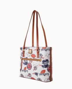 NFL Patriots Shopper PATRIOTS -Online Sale Dooney & Bourke B1924G QWMWPATNPATR ALT1 1