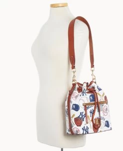 MLB Yankees Drawstring YANKEES 18 MLB Yankees Drawstring YANKEES -Online Sale Dooney & Bourke B1935G QUMWPATNYANK ALT4 1