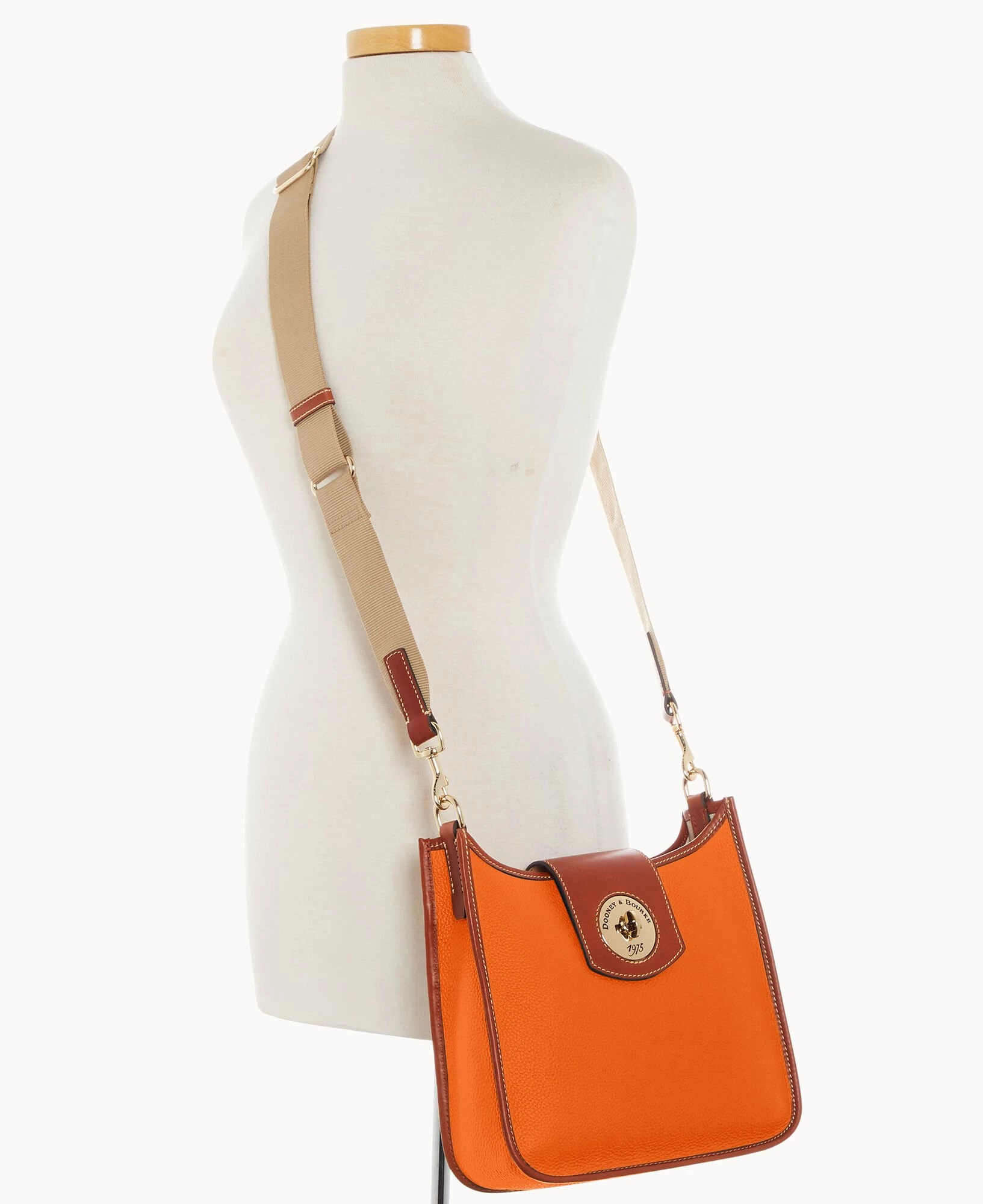 Pebble Turnlock Messenger 28 Clementine 12 Pebble Turnlock Messenger 28 Clementine - Image 10