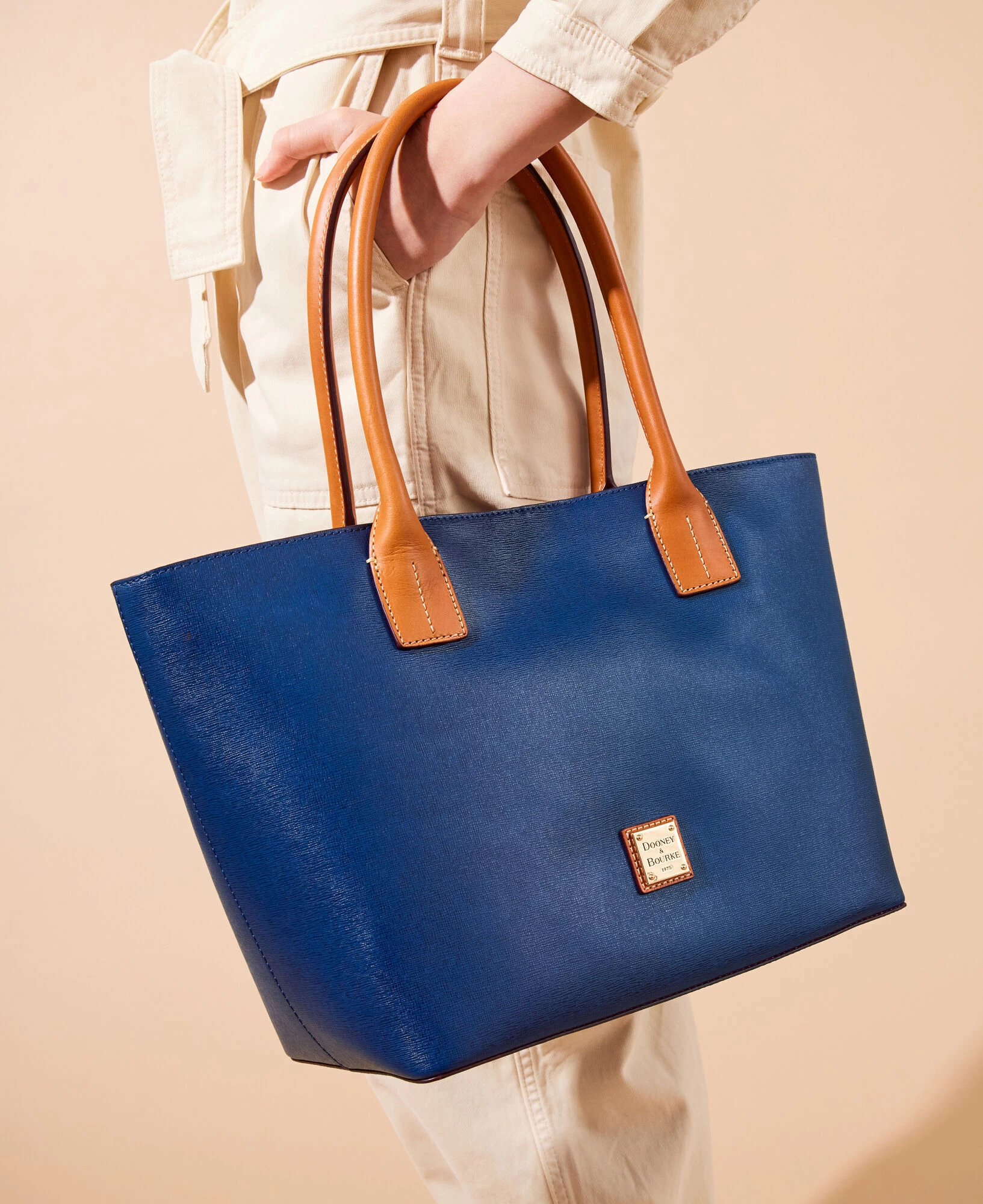 Saffiano Small Russel Amber 4 Saffiano Small Russel Amber - Image 2