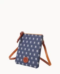 MLB Yankees Small North South Top Zip Crossbody Yankees -Online Sale Dooney & Bourke BL370G MJNVPATNYANK ALT1 1