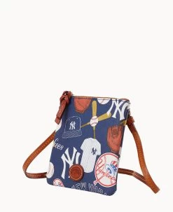 MLB Yankees Small N S Top Zip Crossbody Yankees -Online Sale Dooney & Bourke BL370G QUNVPATNYANK ALT1