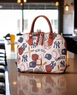 MLB Yankees Zip Zip Satchel YANKEES 15 MLB Yankees Zip Zip Satchel YANKEES -Online Sale Dooney & Bourke BNGYK2343 ILD lifestyle