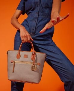 Pebble Grain Handle Tote Caramel 28 Pebble Grain Handle Tote Caramel -Online Sale Dooney & Bourke BPEBC1963 ILD lifestyle 1