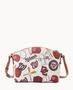 MLB Nationals Suki Crossbody Med Wristlet NATIONALS -Online Sale Dooney & Bourke M1696G QUMWPATNNTNL ALT3