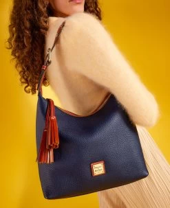 Pebble Grain Paige Sac Black 28 Pebble Grain Paige Sac Black -Online Sale Dooney & Bourke R0781 ILD lifestyle 1