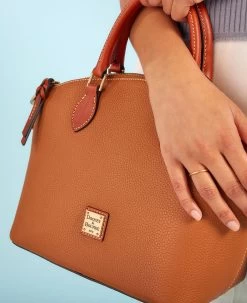 Pebble Grain Geena Satchel Black -Online Sale Dooney & Bourke R1327 ILD lifestyle 1