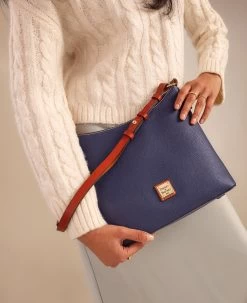 Pebble Grain Hobo Black Black -Online Sale Dooney & Bourke R2030 ILD lifestyle 1