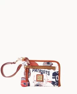 NFL Patriots Multi Function Zip Around PATRIOTS -Online Sale Dooney & Bourke W0320G QWMWPATNPATR 2