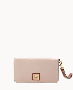 Pebble Grain Fey Phone Wristlet Black Black 38 Pebble Grain Fey Phone Wristlet Black Black -Online Sale Dooney & Bourke W0431G AWOYPATN