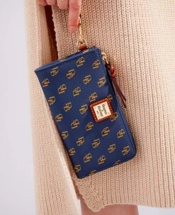 Gretta Folded Zip Wristlet Bone -Online Sale Dooney & Bourke WGRET0177 ILD lifestyle 1