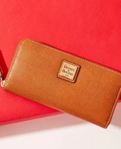 Saffiano Large Zip Around Smoke Grey -Online Sale Dooney & Bourke XF32 ILD lifestyle 1